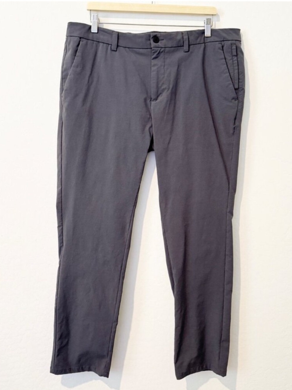 Tahari‎ Pants Size 38 Gray Performance Stretch Nylon Corporate Office Classic